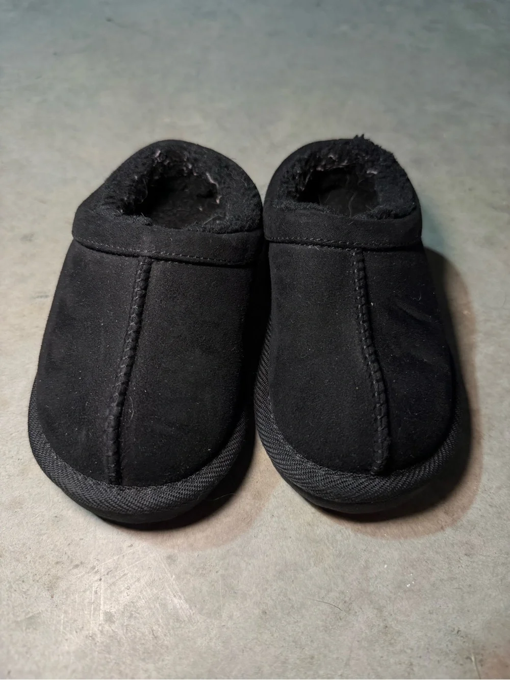Cat & Jack Kids Black Slip-On Fleece Lined Slippers